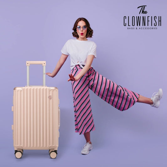 THE CLOWNFISH Stark Series Luggage PolyCarbonate Hard Case Suitcase Eight Wheel Trolley Bag with Double TSA Locks- Forest Green (Medium size, 67 cm-26 inch)