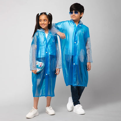 THE CLOWNFISH Shower Saver Series Unisex Kids Waterproof Single Layer PVC Longcoat/Raincoat with Adjustable Hood. Age-5-6 Years (Sky Blue)