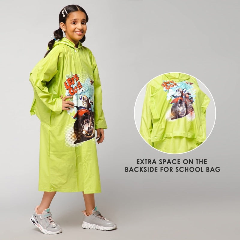 THE CLOWNFISH Toon Caper Series Kids Waterproof PVC Longcoat with Adjustable Hood & Extra Space for Backpack/Schoolbag Holding. Printed Plastic Pouch. Kid Age-3-4 years (Lime)